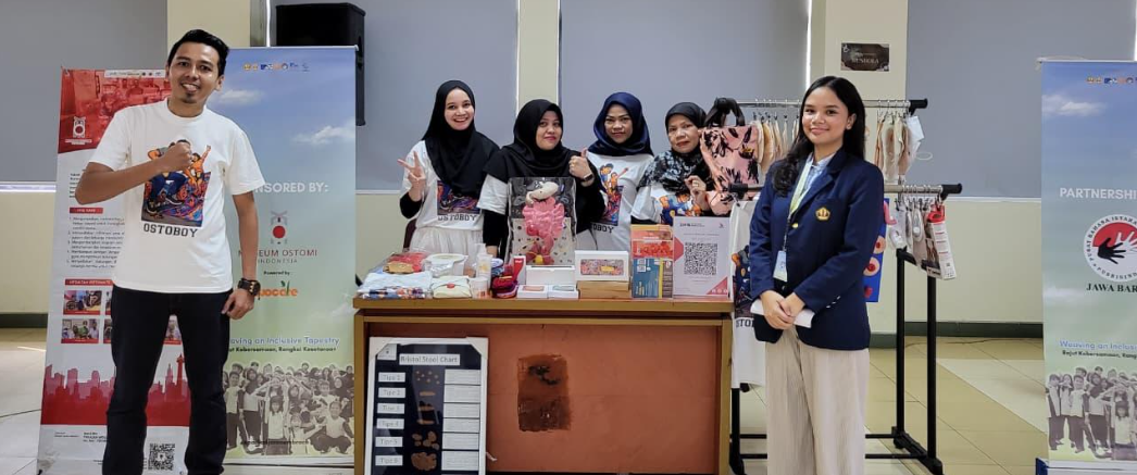 Museum Ostomi Indonesia dan Stocart Hadir dalam Acara Grand Closing Padjajaran Embrace 2025